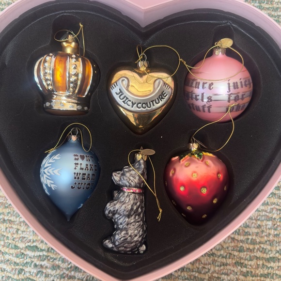 RARE Juicy Couture Set of 6 Blown Glass Christmas Holiday Ornaments Heart Box - Picture 7 of 11